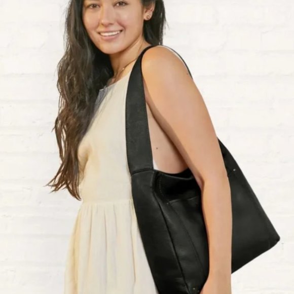 American Leather Co. Avery Sling Hobo bag - Picture 9 of 9